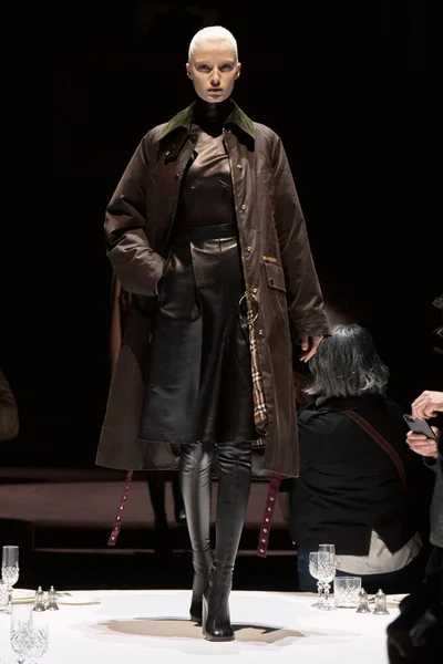 Look 26